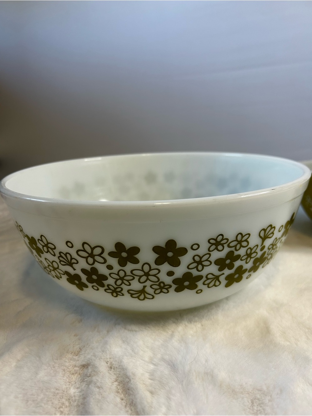 Vintage Pyrex Spring Blossom Crazy Daisy Cinderella Mixing Bowl 403 - Picture 3 of 7